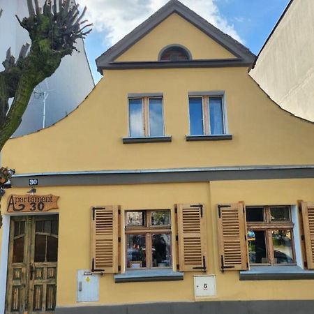 Apartament Rynek 30 Osieczna Bagian luar foto