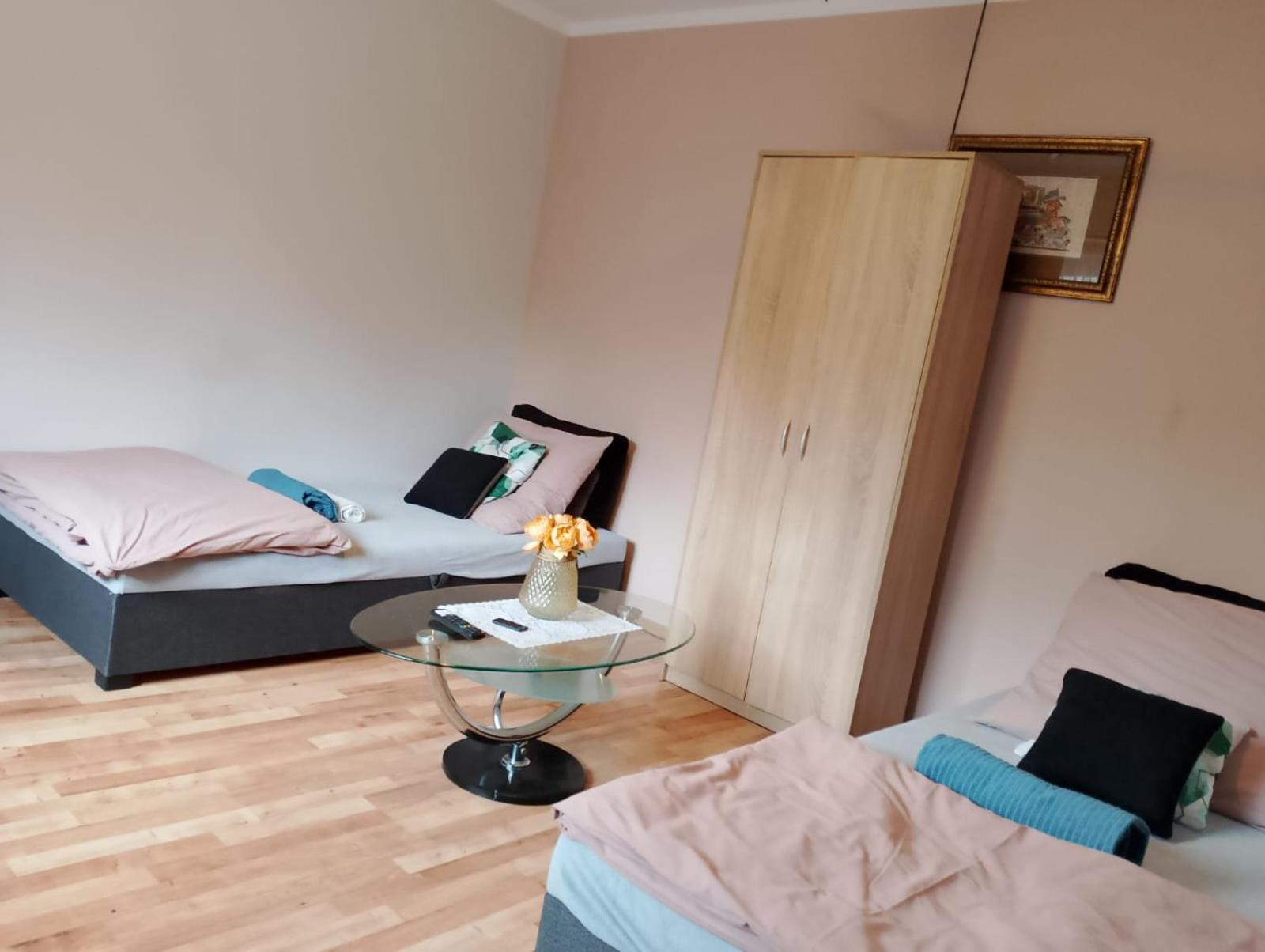 Apartament Rynek 30 Osieczna Bagian luar foto